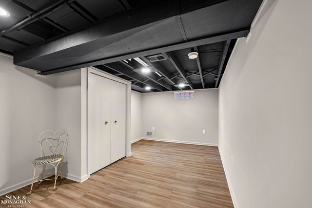 771 Saint Clair Avenue, Grosse Pointe, MI 48230