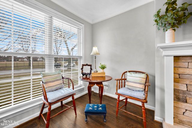 771 Saint Clair Avenue, Grosse Pointe, MI 48230