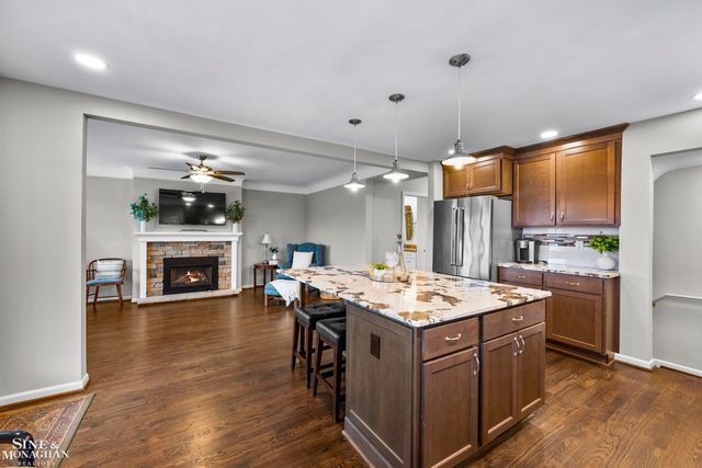 771 Saint Clair Avenue, Grosse Pointe, MI 48230