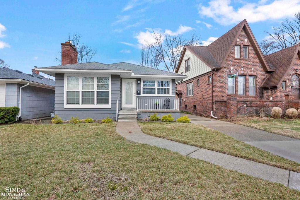 771 Saint Clair Avenue, Grosse Pointe, MI 48230