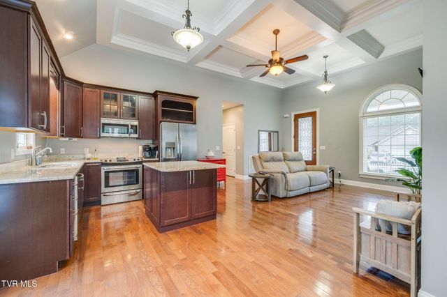 2117 Saint Erics Court, Kingsport, TN 37660