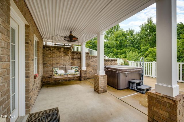 2117 Saint Erics Court, Kingsport, TN 37660