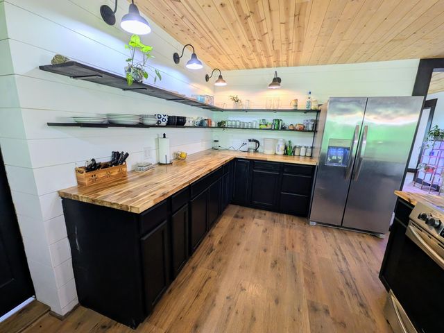 12251 US highway 421, Tyner, KY 40486