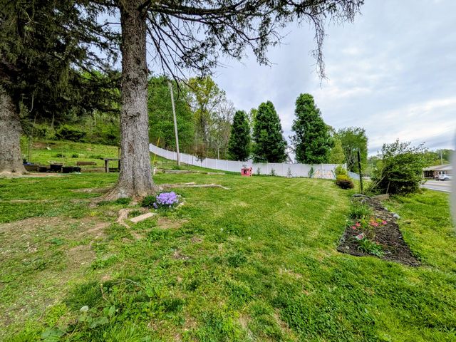 12251 US highway 421, Tyner, KY 40486