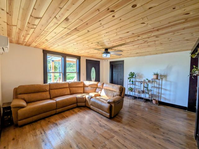 12251 US highway 421, Tyner, KY 40486
