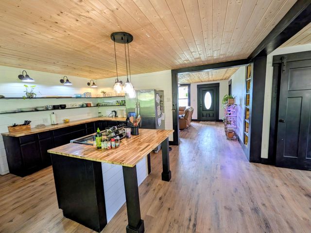 12251 US highway 421, Tyner, KY 40486