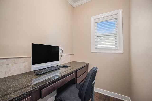 2380 Avalon Woods Drive, Portage, MI 49024