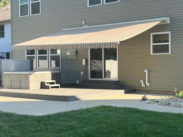 2380 Avalon Woods Drive, Portage, MI 49024