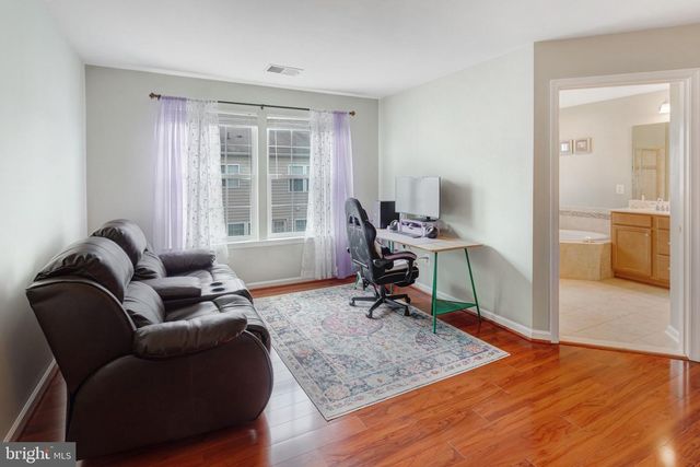 10260 FOUNTAIN CIR, Manassas, VA 20110