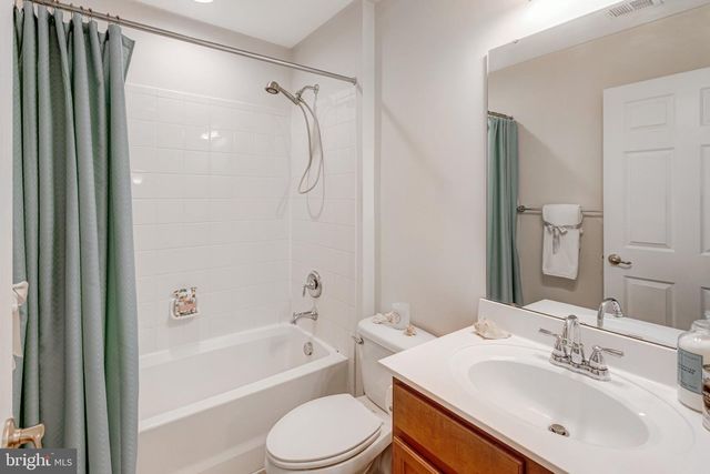 10260 FOUNTAIN CIR, Manassas, VA 20110