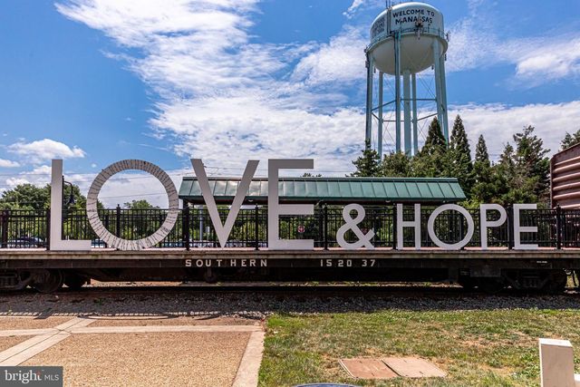 10260 FOUNTAIN CIR, Manassas, VA 20110