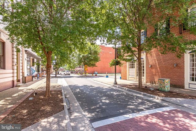 10260 FOUNTAIN CIR, Manassas, VA 20110