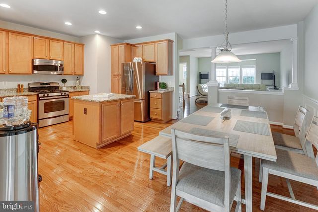 10260 FOUNTAIN CIR, Manassas, VA 20110