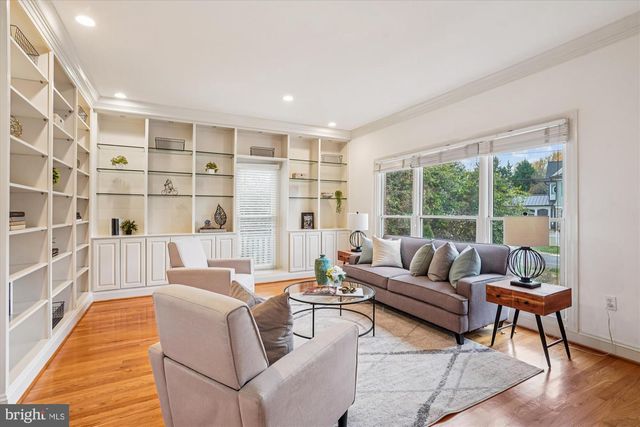 5704 MAIDEN LN, Bethesda, MD 20817