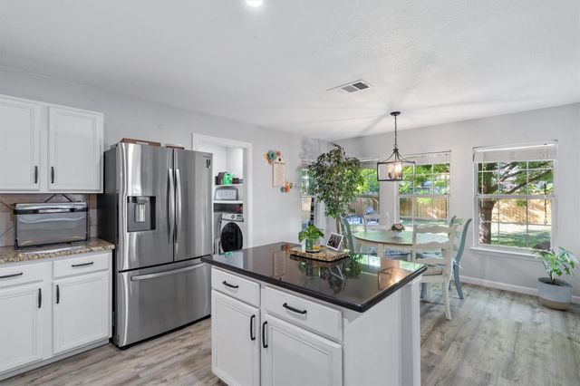 1213 Faber DR, Pflugerville, TX 78660