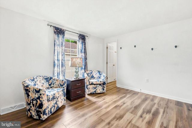 168 DORIAN DR, Williamstown, NJ 08094