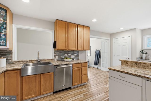 809 GLENVIEW AVE, Glen Burnie, MD 21061