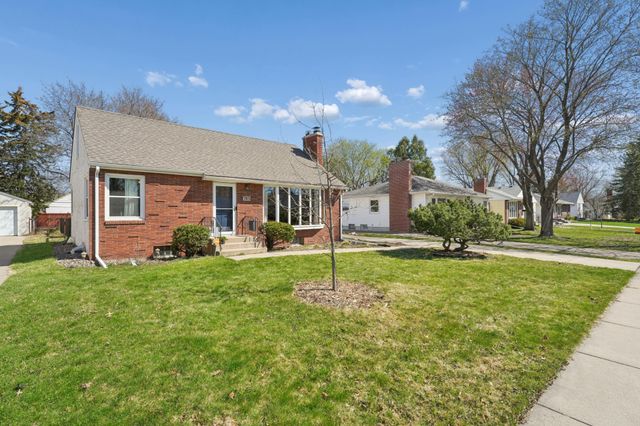 783 California Avenue W, Saint Paul, MN 55117