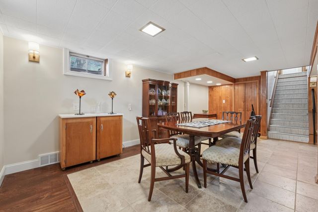 783 California Avenue W, Saint Paul, MN 55117