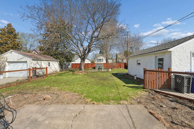 783 California Avenue W, Saint Paul, MN 55117