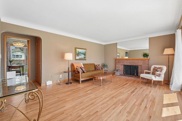 783 California Avenue W, Saint Paul, MN 55117