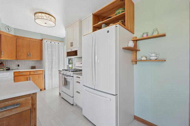 783 California Avenue W, Saint Paul, MN 55117