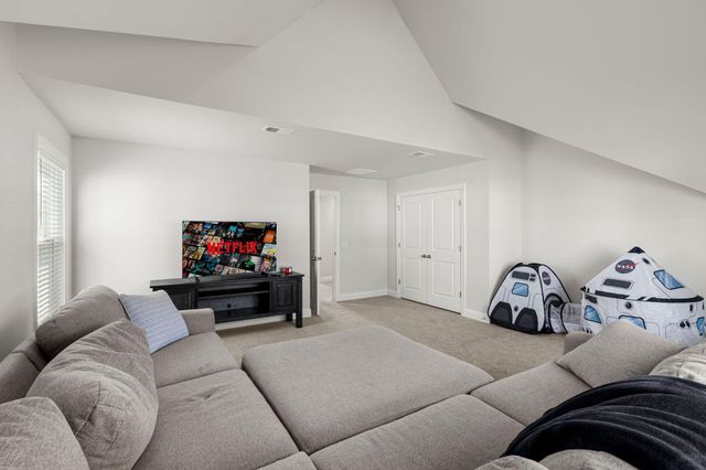 109 Granton Edge Lane, Summerville, SC 29486