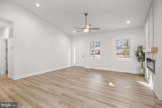 27 COLONY WAY, Montross, VA 22520