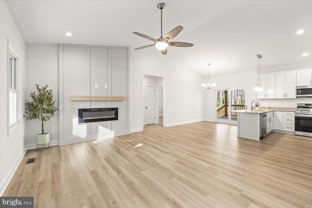 27 COLONY WAY, Montross, VA 22520