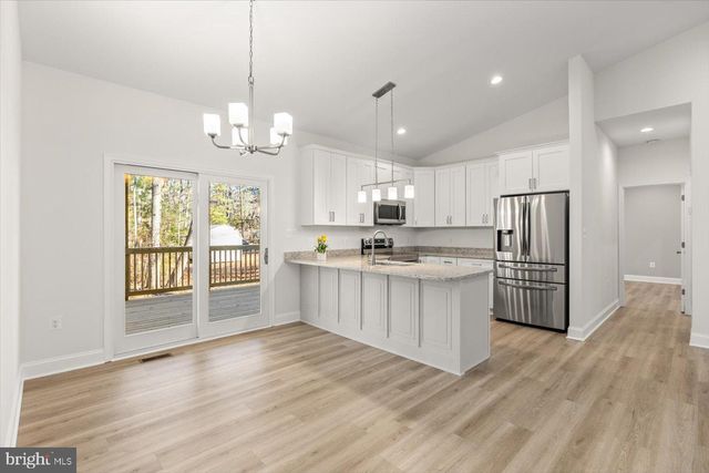 27 COLONY WAY, Montross, VA 22520