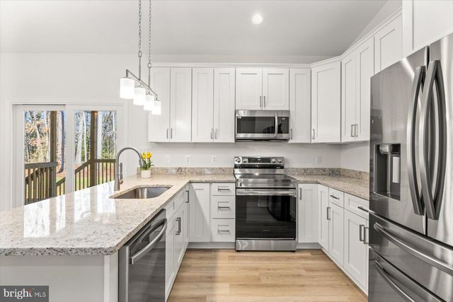 27 COLONY WAY, Montross, VA 22520