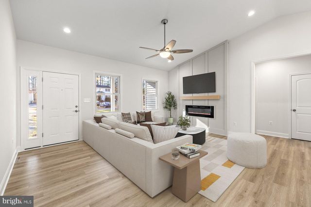 27 COLONY WAY, Montross, VA 22520