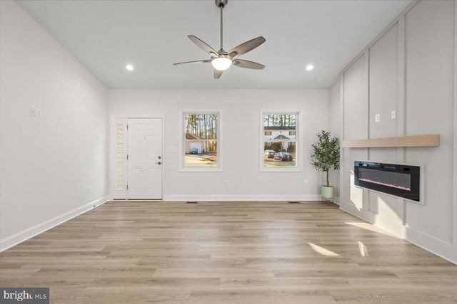 27 COLONY WAY, Montross, VA 22520