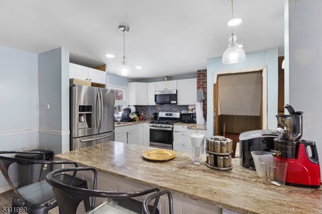 31 Grove Rd, Union Twp., NJ 07083