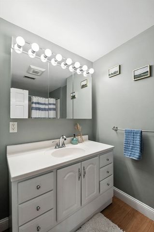 103 Elliott St 9, Beverly, MA 01915