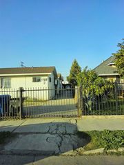 837 W 65th, Los Angeles, CA 90044