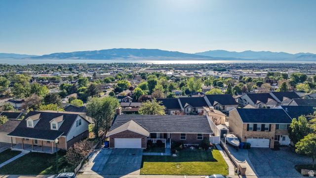 324 S RIDGECREST DR., Orem, UT 84058