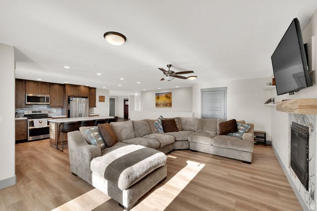 324 S RIDGECREST DR., Orem, UT 84058