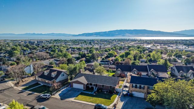 324 S RIDGECREST DR., Orem, UT 84058