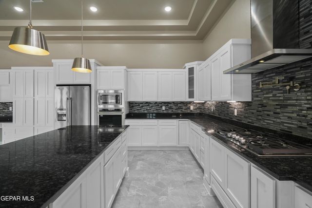 13010 BUCKLEBURY, El Paso, TX 79928