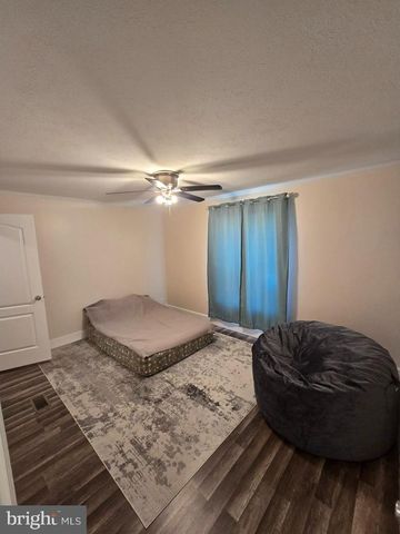 230 EISENHOWER AVE, Williamstown, NJ 08094