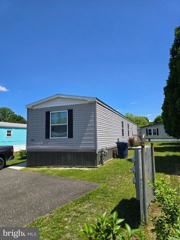 230 EISENHOWER AVE, Williamstown, NJ 08094