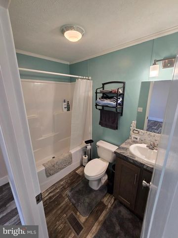 230 EISENHOWER AVE, Williamstown, NJ 08094