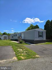 230 EISENHOWER AVE, Williamstown, NJ 08094