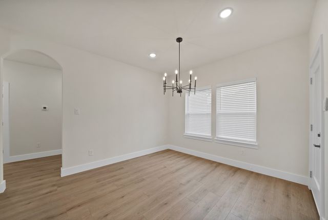 905 N Trinity Street, Decatur, TX 76234