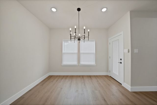 905 N Trinity Street, Decatur, TX 76234