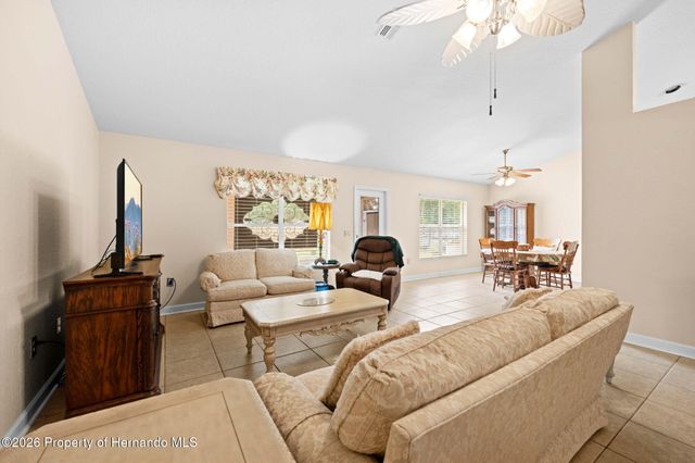 8053 Timberlake Avenue, Spring Hill, FL 34606