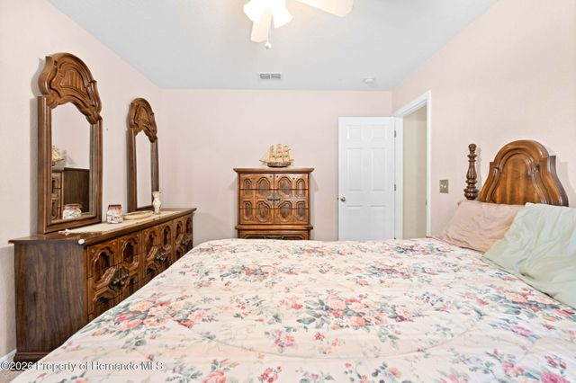 8053 Timberlake Avenue, Spring Hill, FL 34606