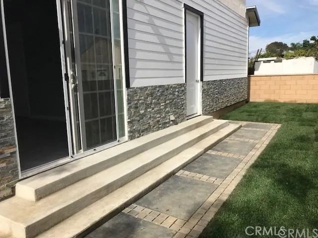 1810 Pomona Avenue, Costa Mesa, CA 92627