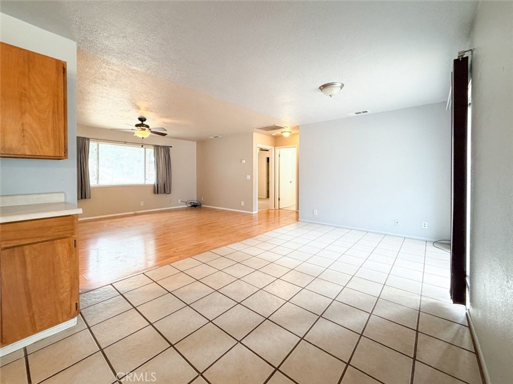 Image 11 of property listing at 9803 Cohasset Road, Chico, CA 95973